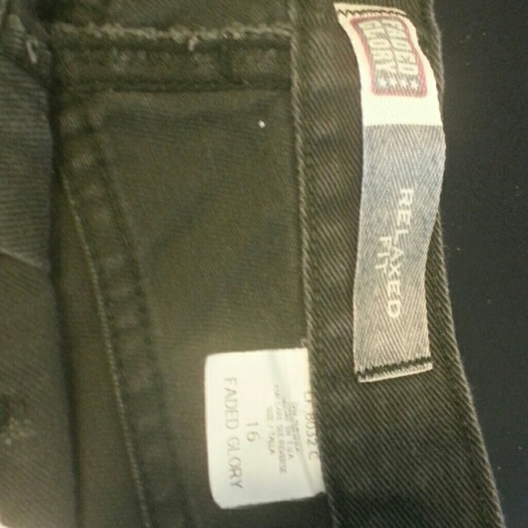 Shorts - Picture 2 of 2